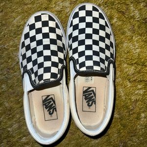 Vans checkered slip ons 💕